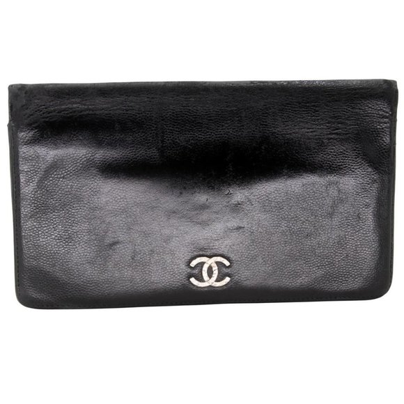 CHANEL Handbags - Chanel Lambskin L Leather Cc Yen Wallet CC-0204N-0007